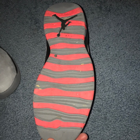 Air Jordan retro 10, cool grey/ infrared - Picture 5 of 5